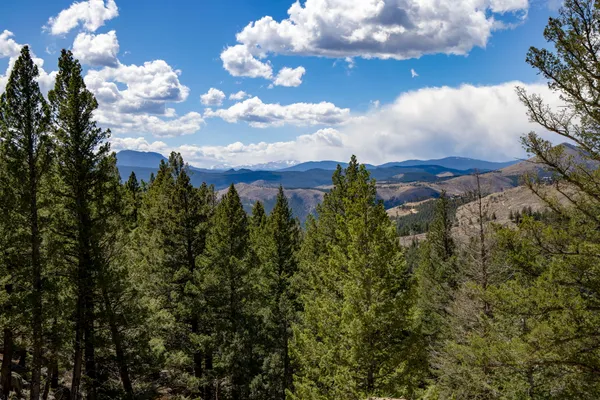 $2,100,000 | 323 Overlook Lane, Boulder, CO 80302