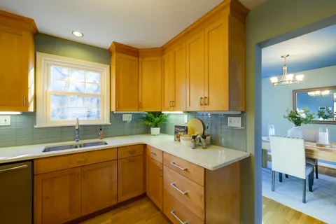 $675,000 | 115 Lakeside Drive, Greenbelt, MD 20770