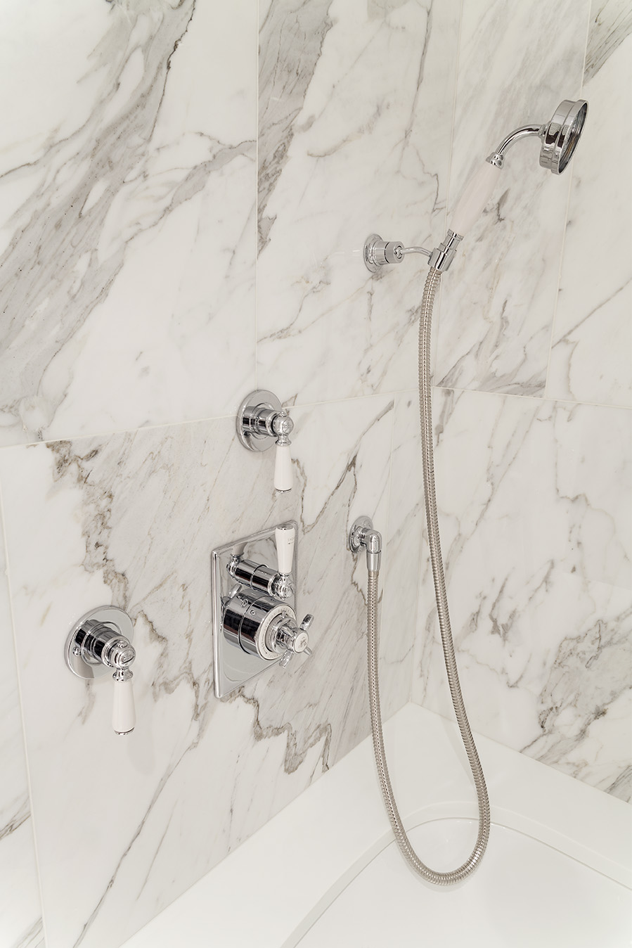 21 East 66th Street, Unit 7EW Manhattan, NY 10065 - Photo 25 of 40