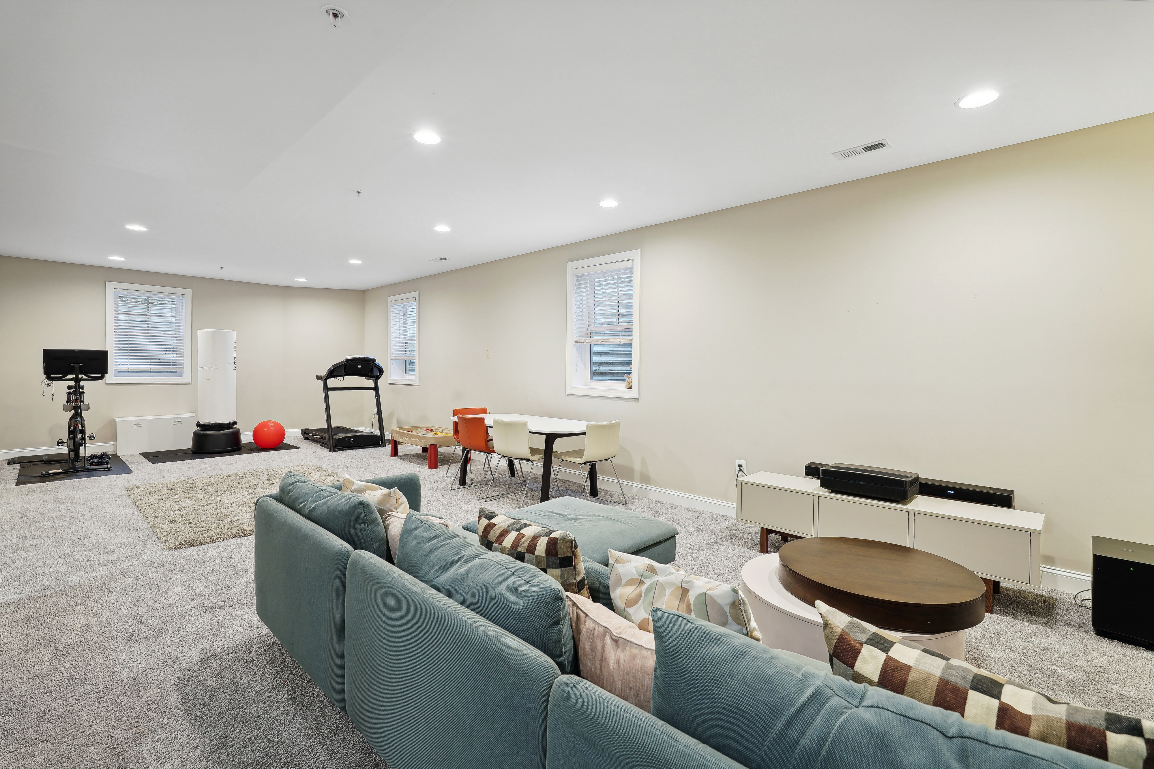 8919 Ridge Place Bethesda, MD 20817 - Photo 29 of 41