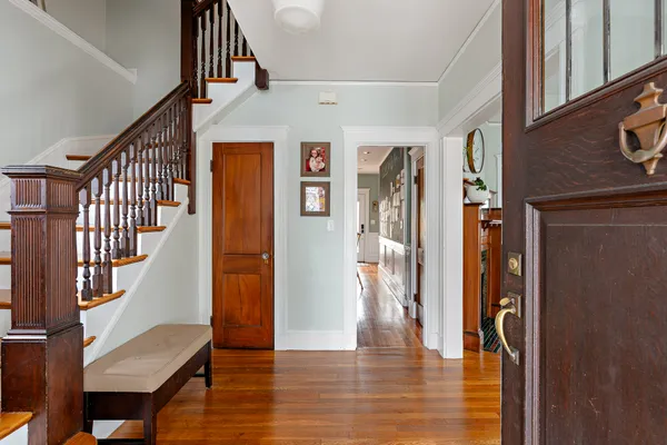 $1,445,000 | 9 Kingsboro Park, Jamaica Plain, MA 02130