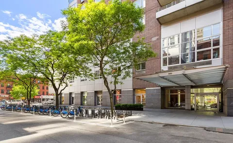 $2,195,000 | 360 East 88th Street, Unit 22C | Upper East Side