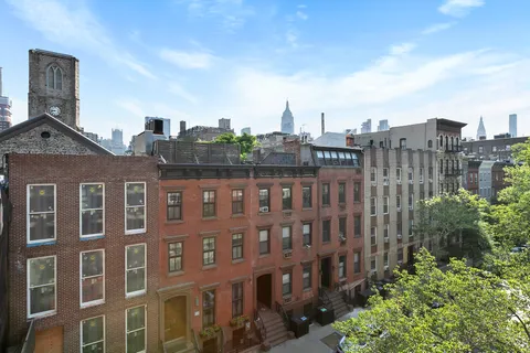 $949,000 | 340 West 19th Street, Unit 14 | Chelsea