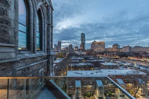 $2,695,000 | 140 Shawmut Avenue, Unit 7A, Boston, MA 02118