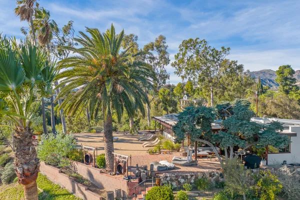 $1,999,000 | 17728 Ridgeway Road, Granada Hills, CA 91344