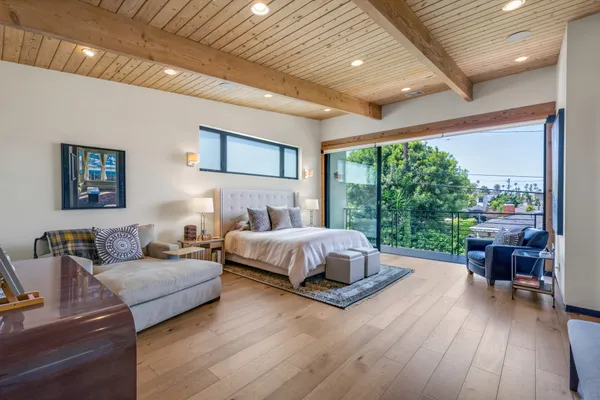 $3,825,000 | 2325 Cloy Avenue, Venice, CA 90291