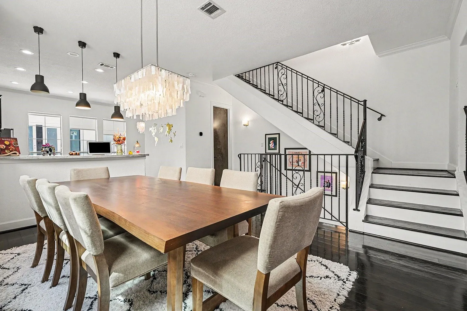 906 Patterson Street Houston, TX 77007 - Photo 12 of 33