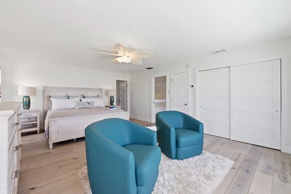 $2,200,000 | 16123 6th Street East, Redington Beach, FL 33708