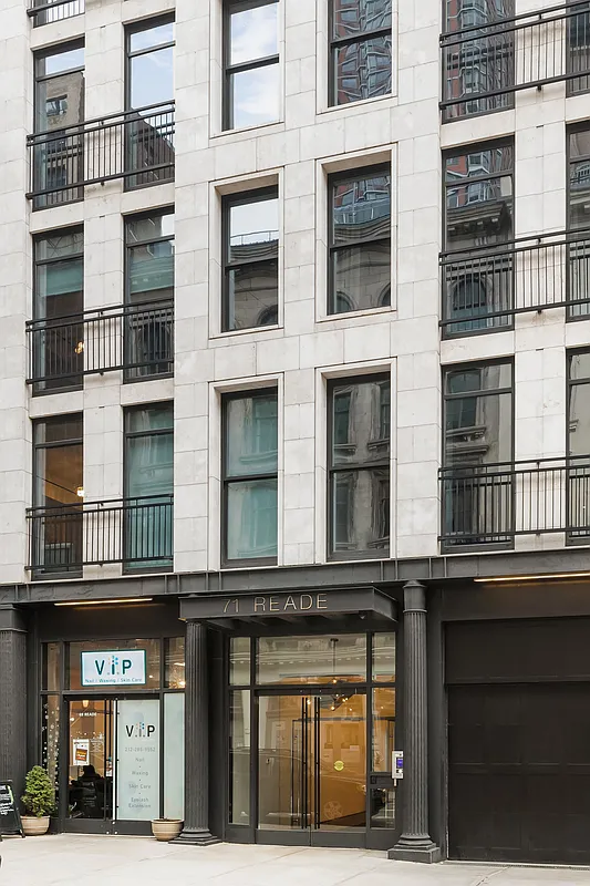 71 Reade Street, Unit 5A Manhattan, NY 10007 - Photo 25 of 27 front view of a building