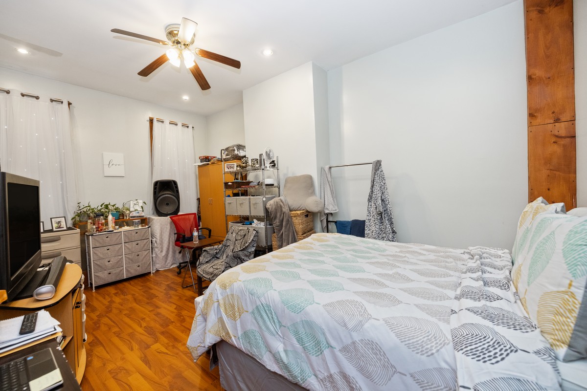 45 Cornelia Street Brooklyn, NY 11221 - Photo 4 of 9