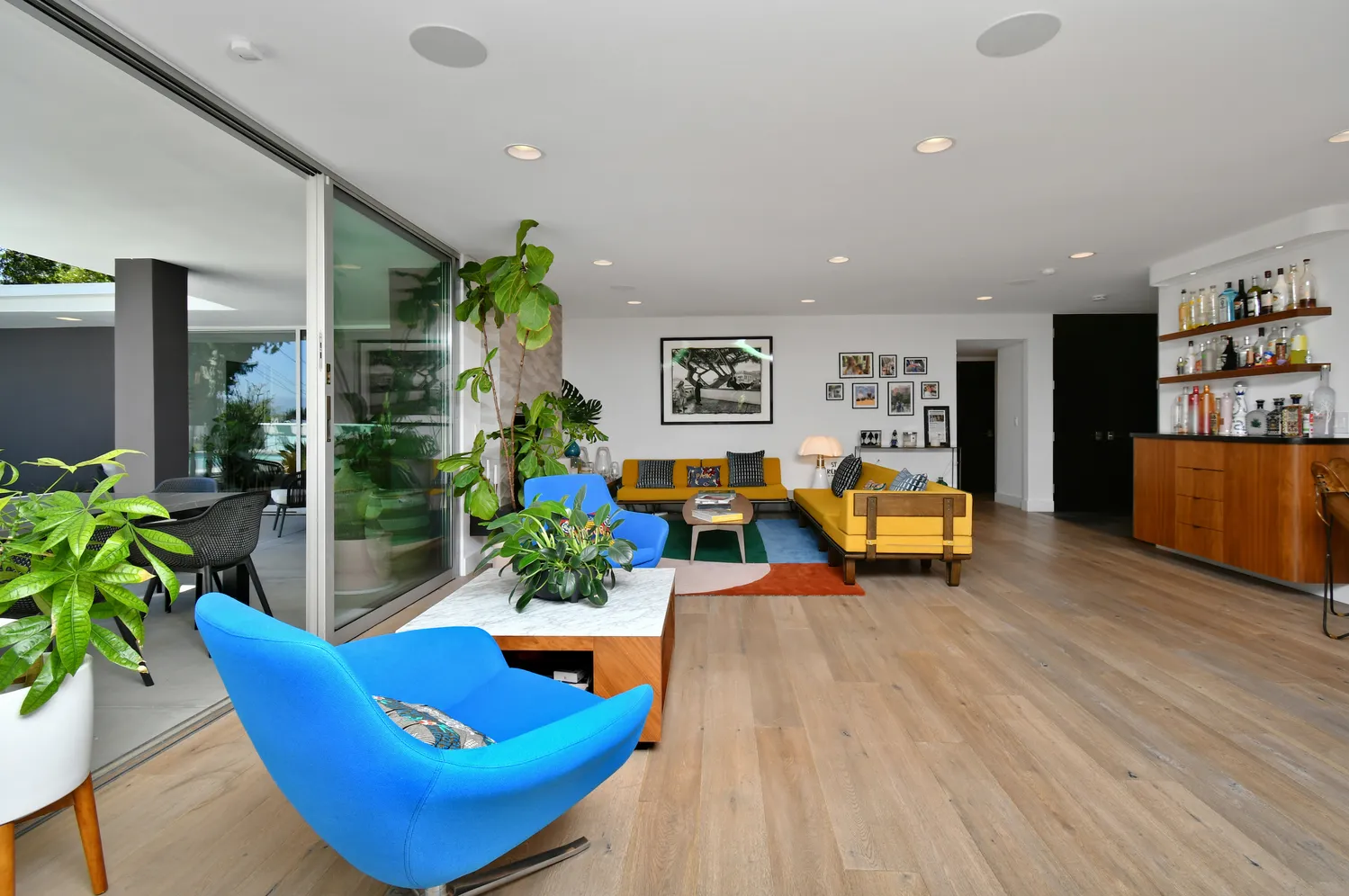 $3,025,000 | 20150 Delita Drive, Woodland Hills, CA 91364