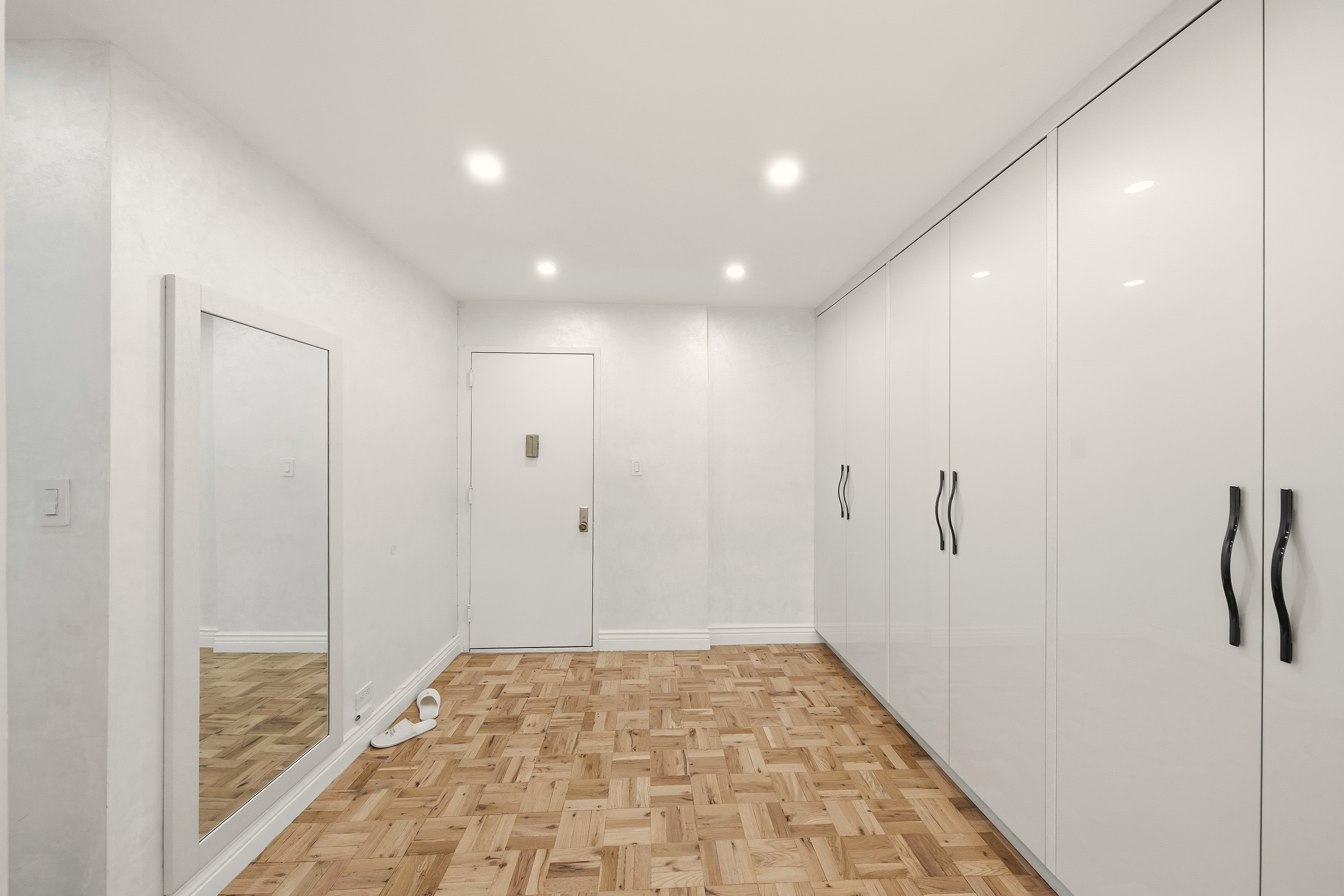 1577 East 17th Street, Unit 2F Brooklyn, NY 11230 - Photo 3 of 21