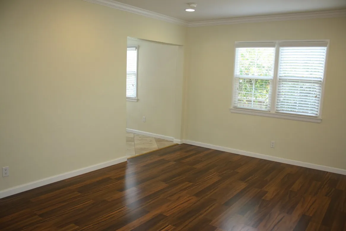 $1,230,000 | 836 North Benton Way, Los Angeles, CA 90026