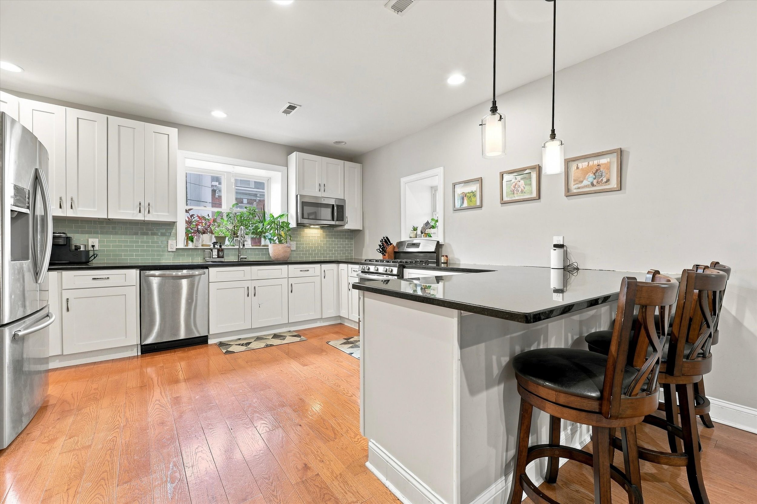 412 Leverington Avenue Philadelphia, PA 19128 - Photo 5 of 15 Gallery Image 5