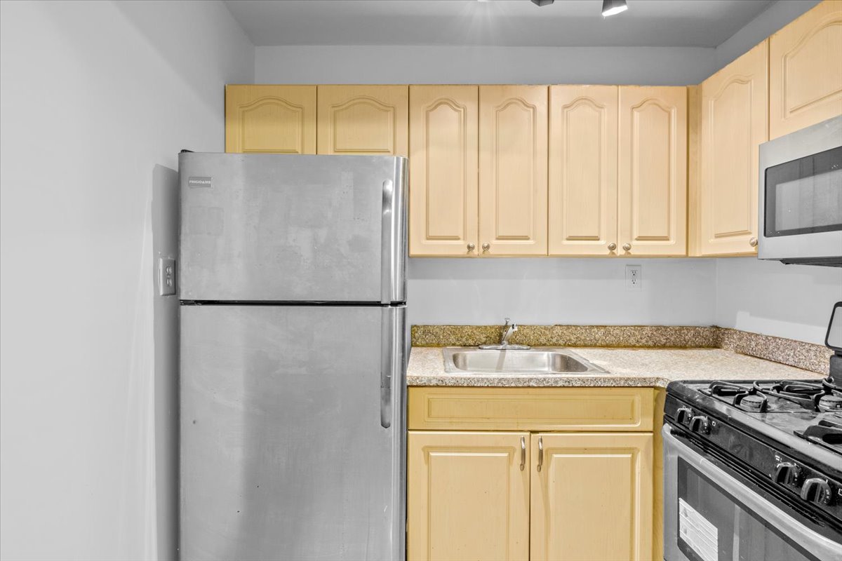 776 Troy Avenue Brooklyn, NY 11203 - Photo 4 of 20