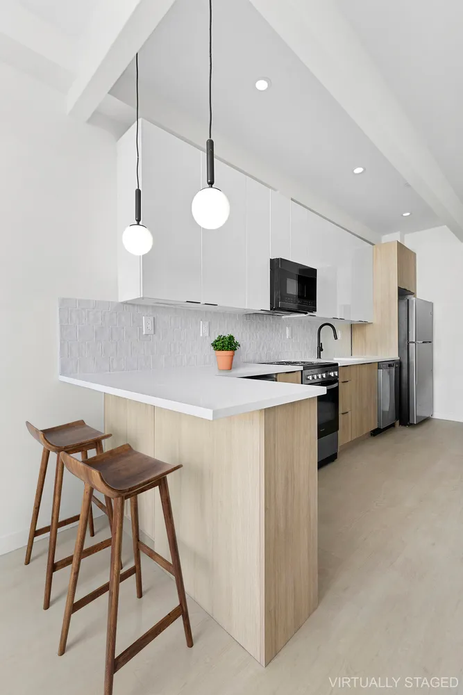 $2,910 | 647 Dekalb Avenue, Unit 3B | Bedford-Stuyvesant