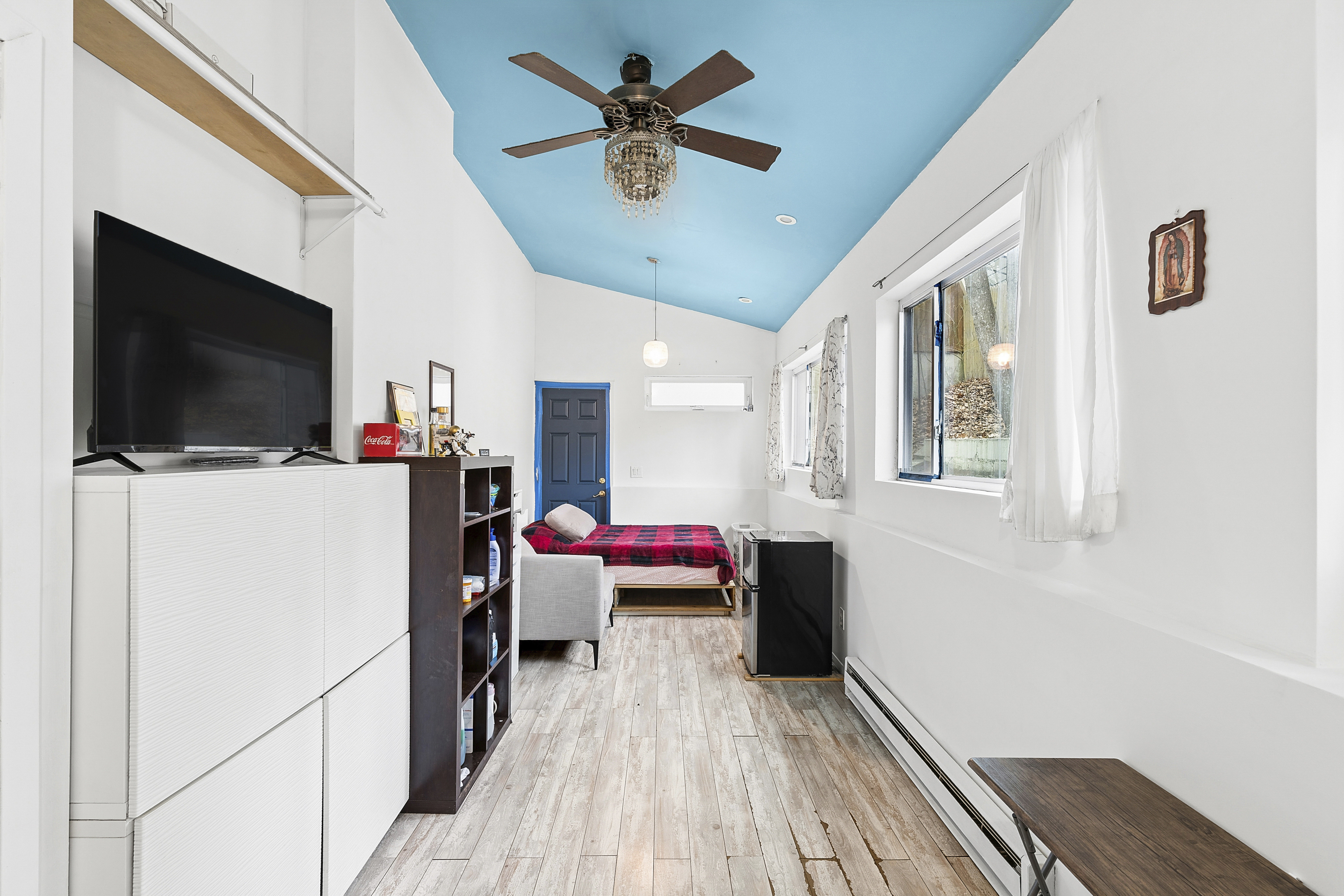 10 Indian Road Hampton Bays, NY 11946 - Photo 3 of 5