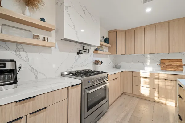 $1,649,000 | 5758 Tobias Avenue, Sherman Oaks, CA 91411