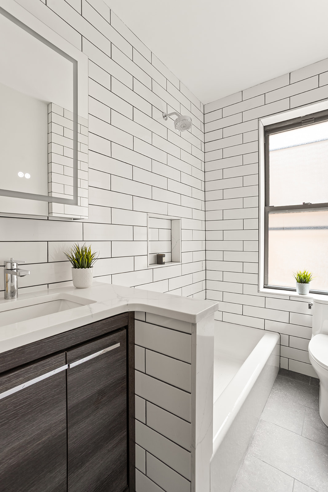 83-10 35th Avenue, Unit 2P Queens, NY 11372 - Photo 7 of 16