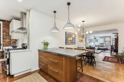 $675,000 | 96 Arden Street, Unit 3D | Washington Heights