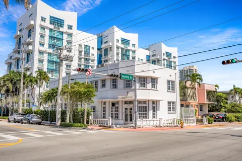 $4,250,000 | 7643 Harding Avenue, Miami Beach, FL 33141
