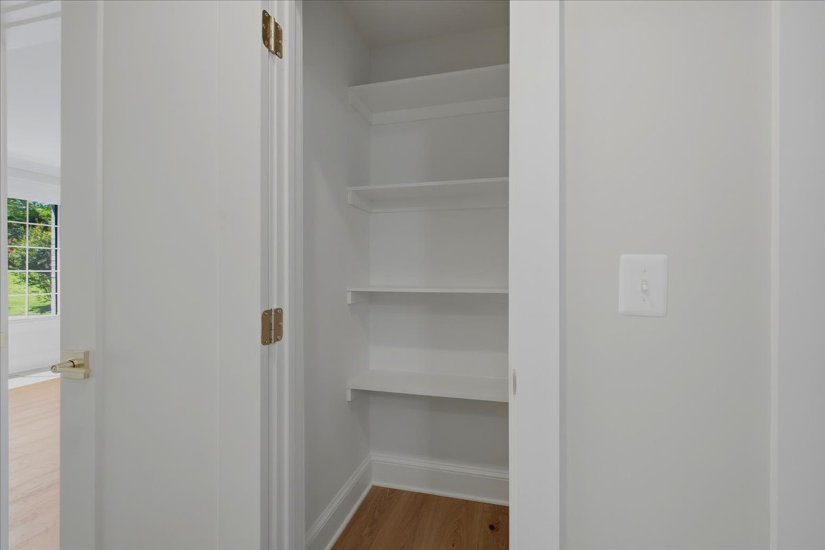12650 Rolling Road Potomac, MD 20854 - Photo 36 of 74