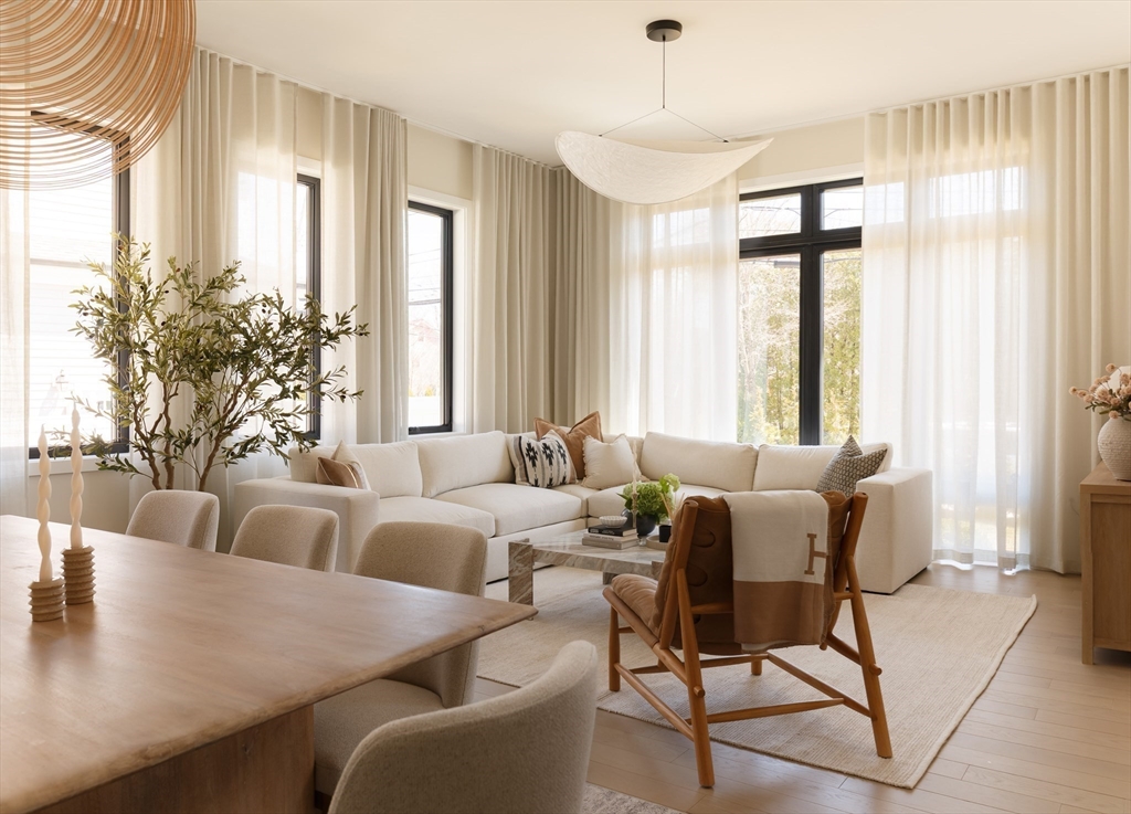 109 Wiswall Road Newton, MA 02459 - Photo 4 of 30