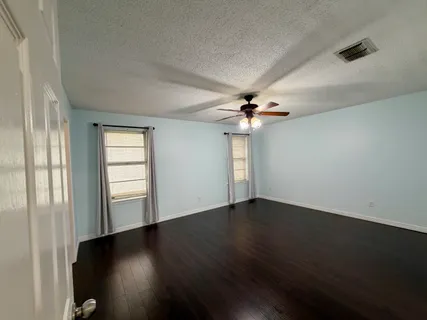 $335,000 | 635 Little Farms Avenue, River Ridge, LA 70123