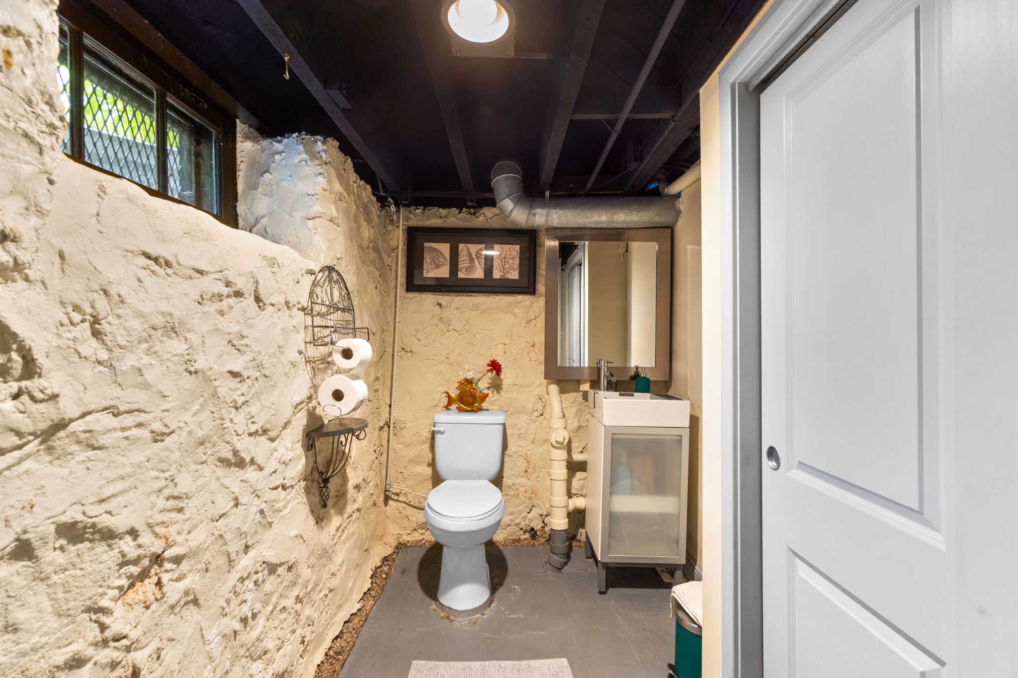 322 St Dunstans Road Baltimore, MD 21212 - Photo 29 of 36