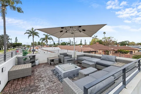 $1,395,000 | 9232 South 8th Avenue, Inglewood, CA 90305