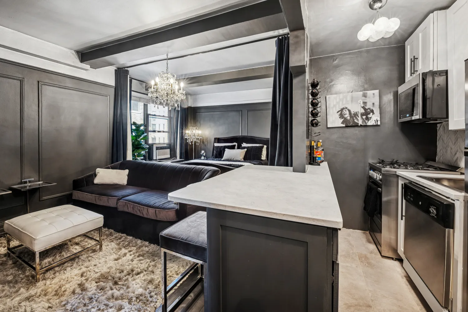 $439,000 | 235 West 102nd Street, Unit 16D | Upper West Side