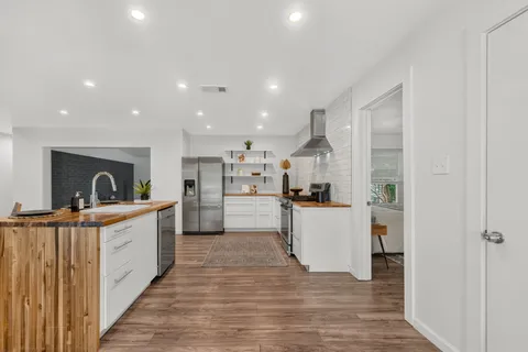 $565,000 | 4808 Broadhill Drive, Austin, TX 78723