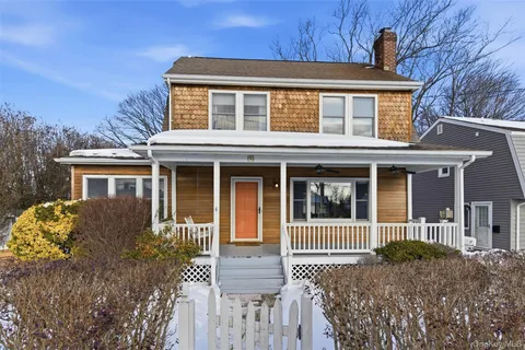 $775,000 | 5 Fenwick Street, Greenlawn, NY 11740