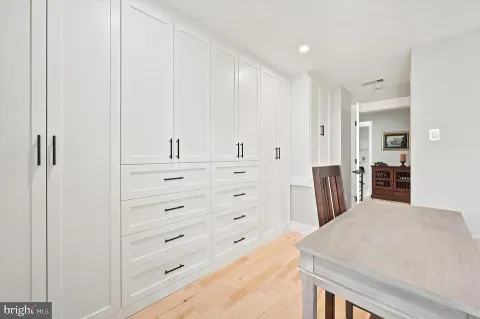 $825,000 | 430 Brown Street, Philadelphia, PA 19123