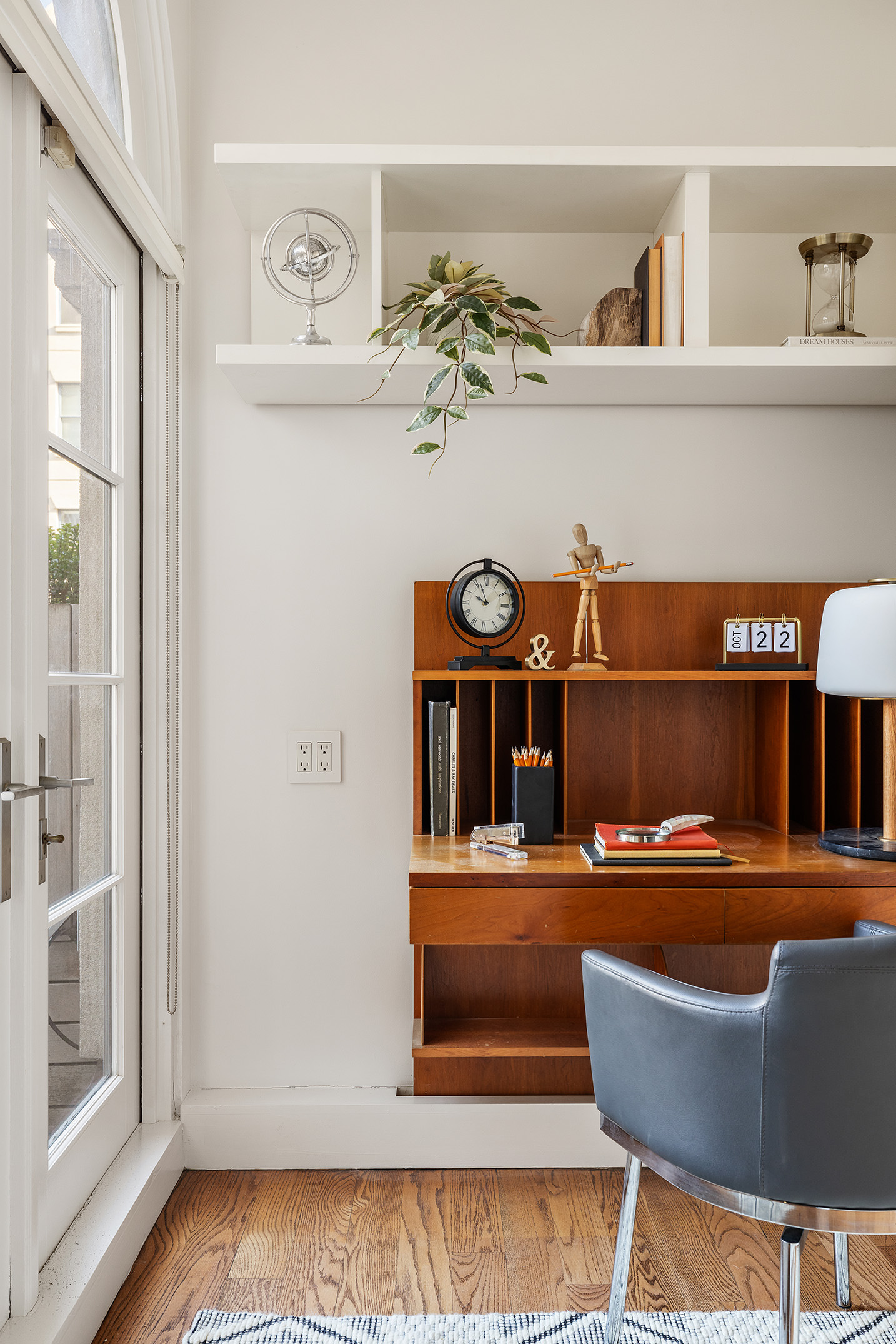 41 Warren Street, Unit 6 Manhattan, NY 10007 - Photo 18 of 23 a dining room with furniture and wooden floor