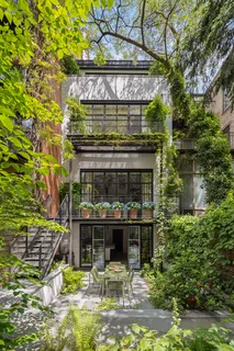 a view of entryway and hall