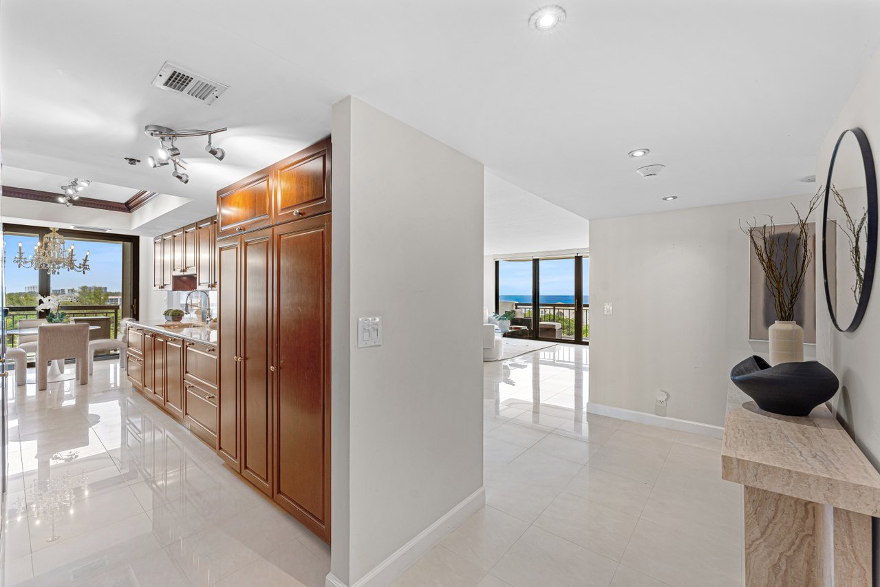 2003 North Ocean Boulevard, Unit 902 Boca Raton, FL 33431 - Photo 6 of 49