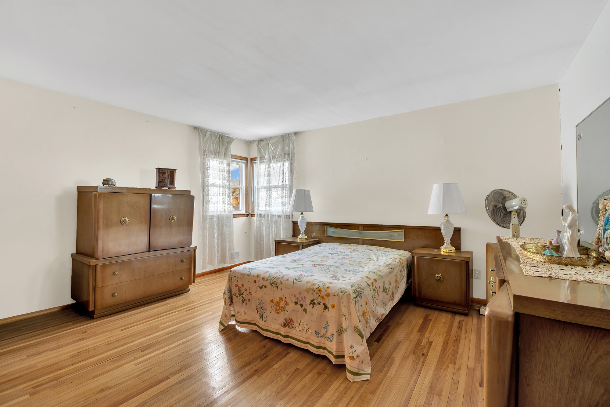 73 Willowbrook Road Staten Island, NY 10302 - Photo 9 of 23 Gallery Image 9