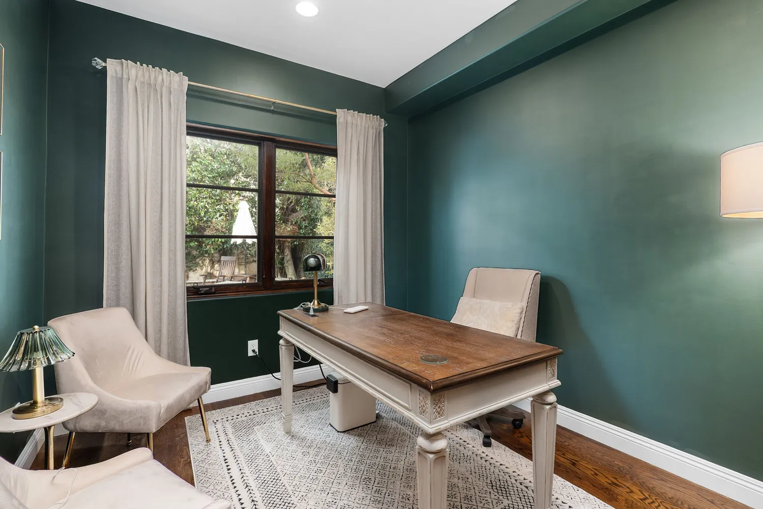 $4,600,000 | 3522 South Barrington Avenue, Los Angeles, CA 90066