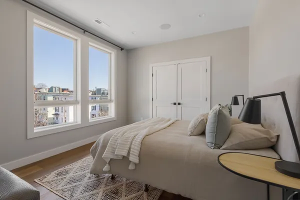 $845,000 | 17 Chestnut Avenue, Unit 3, Jamaica Plain, MA 02130