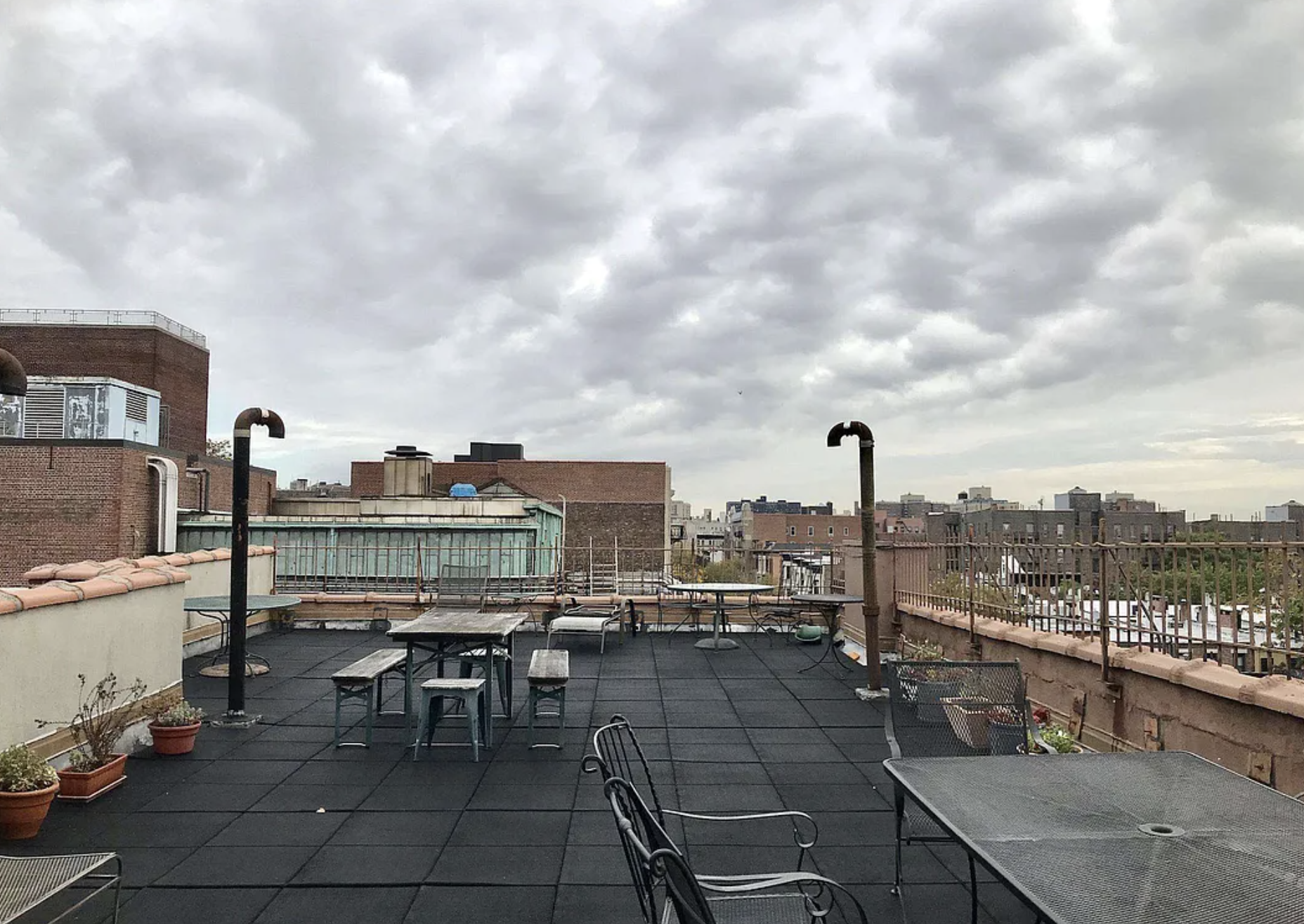 370 Convent Avenue, Unit 3B Manhattan, NY 10031 - Photo 9 of 12 a view of a terrace