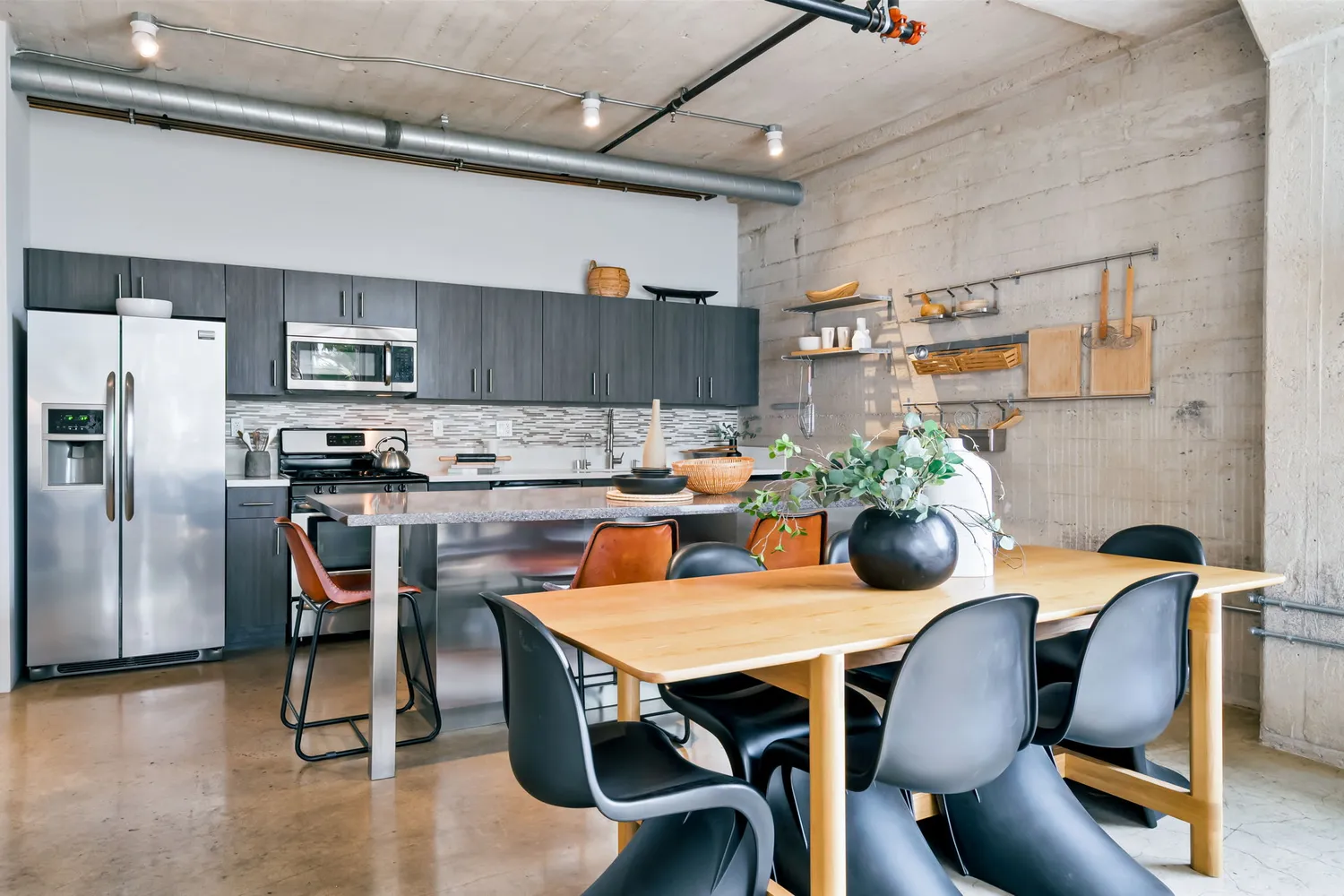 $928,000 | 825 East 4th Street, Unit 310, Los Angeles, CA 90013