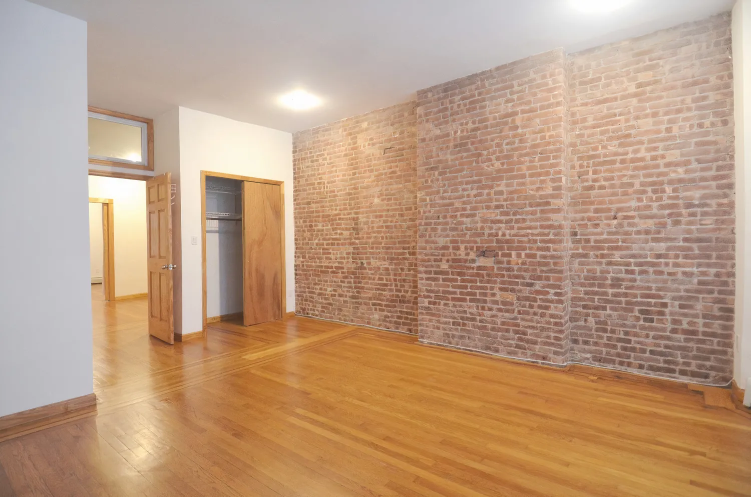 $4,000 | 11-51 44th Drive, Unit 1 | Long Island City