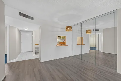 $225,000 | 4501 Northeast 21st Avenue, Unit 208, Fort Lauderdale, FL 33308