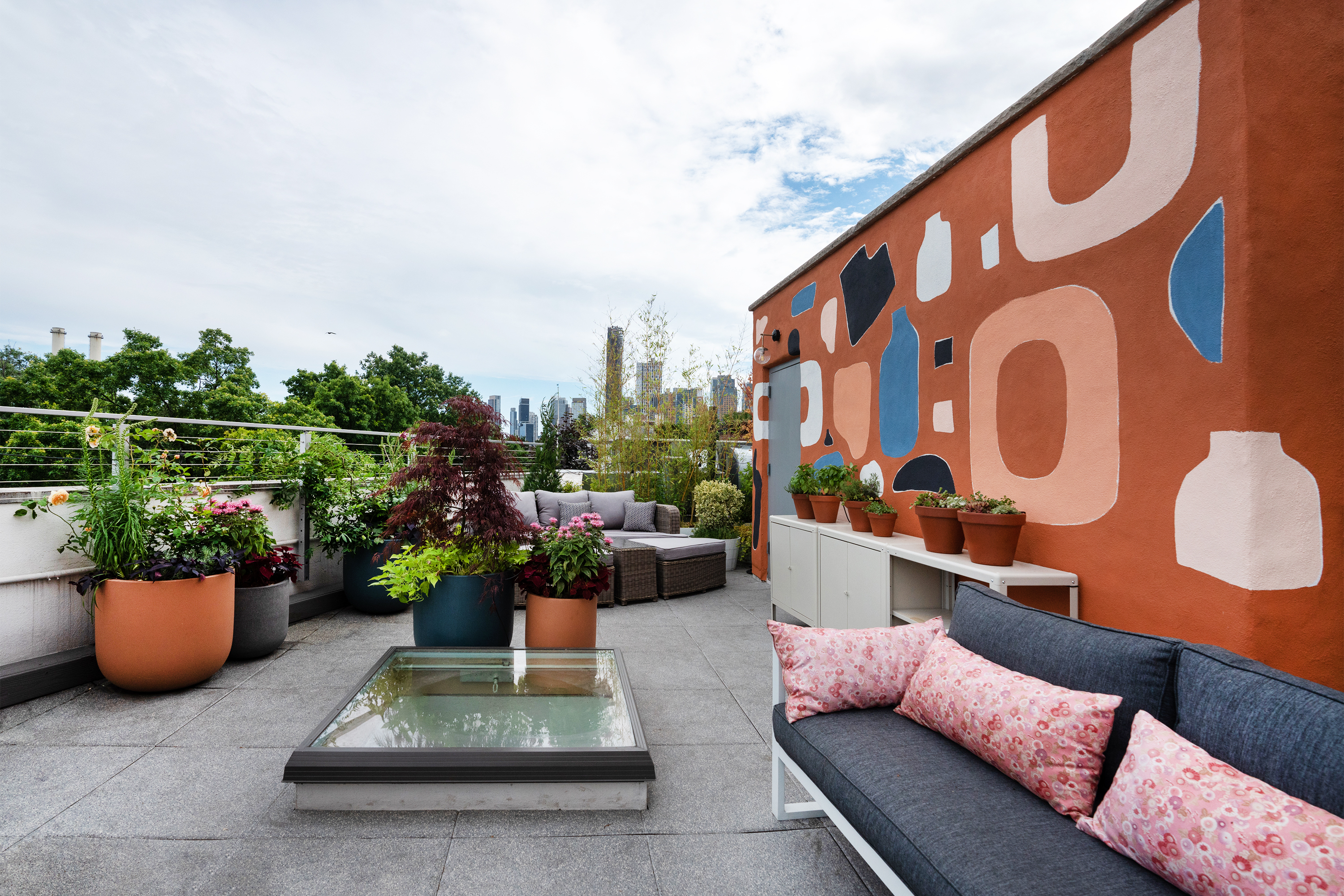334 Plymouth Street Brooklyn, NY 11201 - Photo 2 of 32 a view of a chair and tables in the balcony