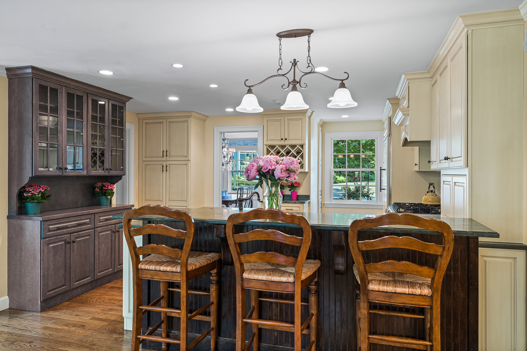 10 Lincoln Circle Wellesley, MA 02481 - Photo 29 of 61