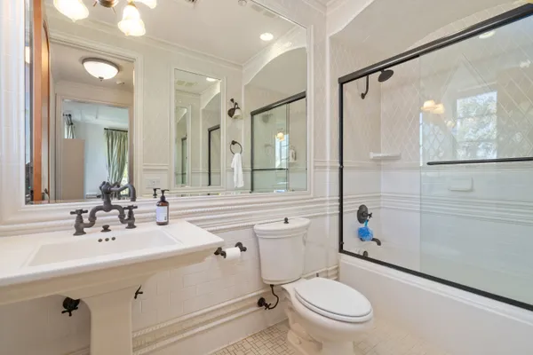 $5,195,000 | 919 South Gretna Green Way, Los Angeles, CA 90049
