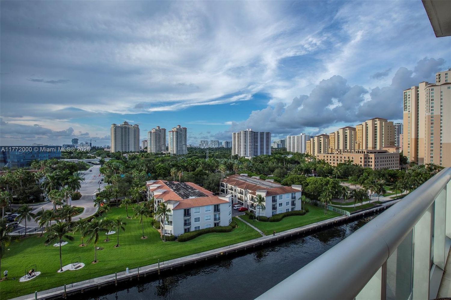 3131 Northeast 188th Street, Unit 21002 Aventura, FL 33180 - Photo 24 of 26