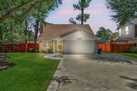 $300,000 | 10212 Sunset Lane, Conroe, TX 77385