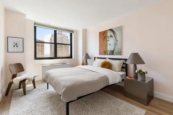 $3,950 | 340 East 93rd Street, Unit 21F | Upper East Side